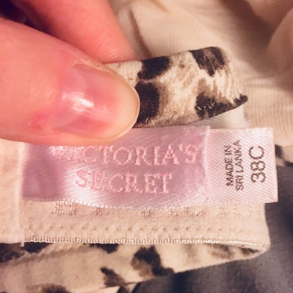 ❌SOLD❌ Victoria Secret Leopard Lined Bra Size 38C - Picture 5 of 5